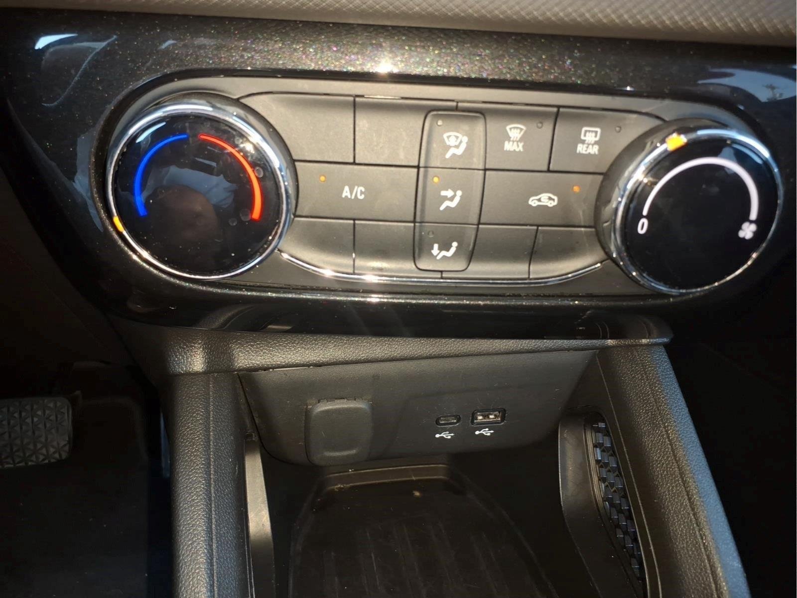 Used 2025 Sterling Gray Metallic Chevrolet LT image 23