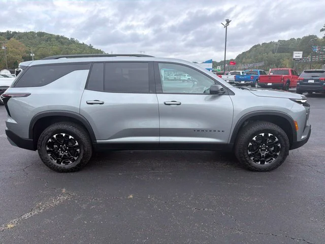 New 2027 Sterling Gray Metallic Chevrolet Z71 image 9