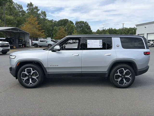 Used 2024  Rivian Adventure image 10