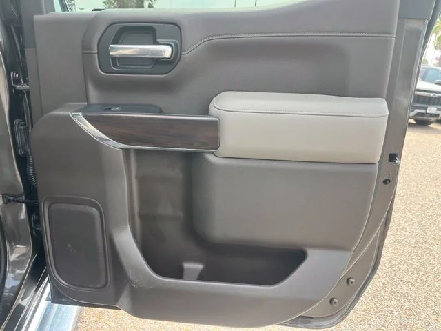 Used 2019  GMC SLT image 22