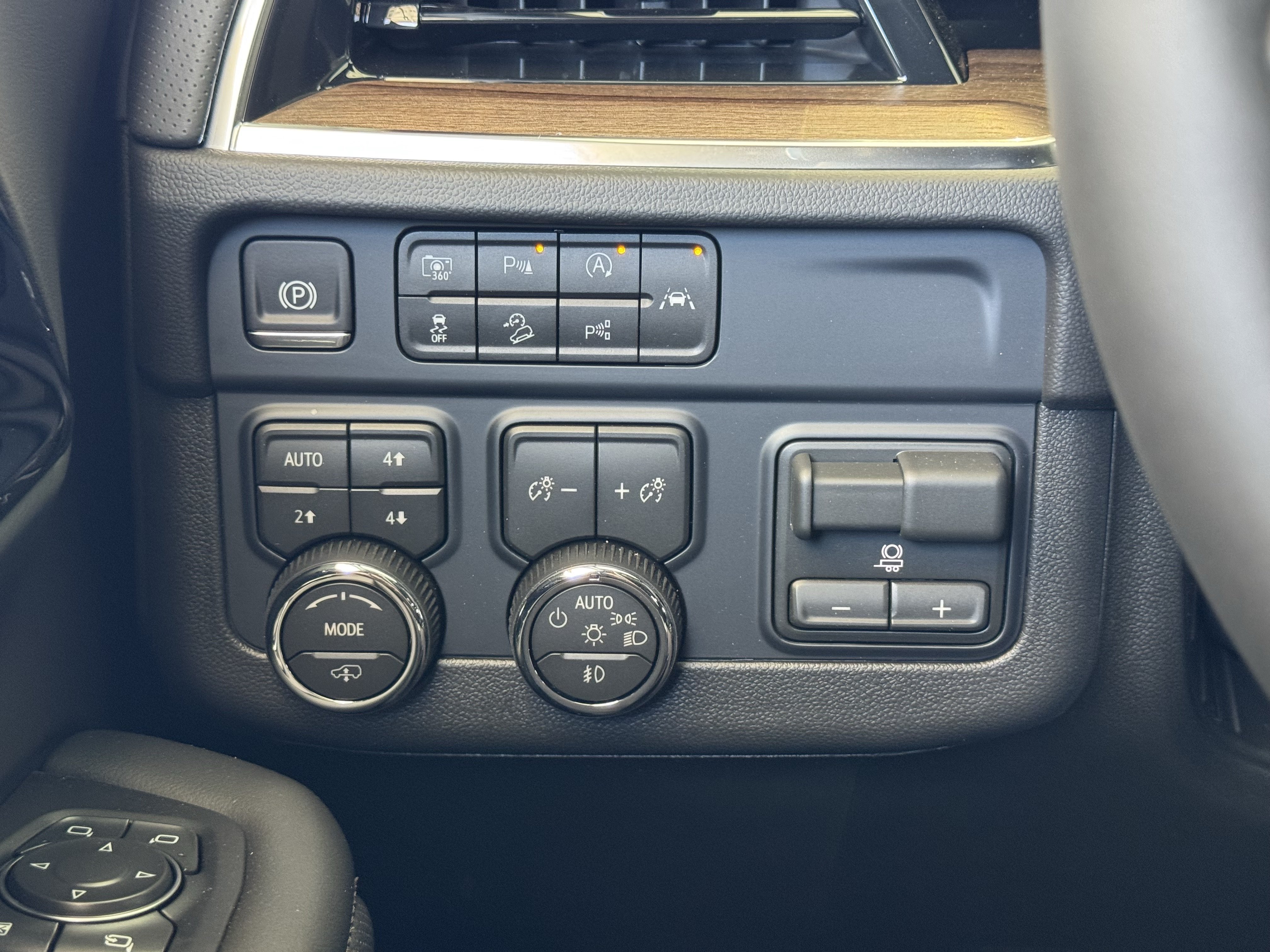New 2026 Black Chevrolet High Country image 24