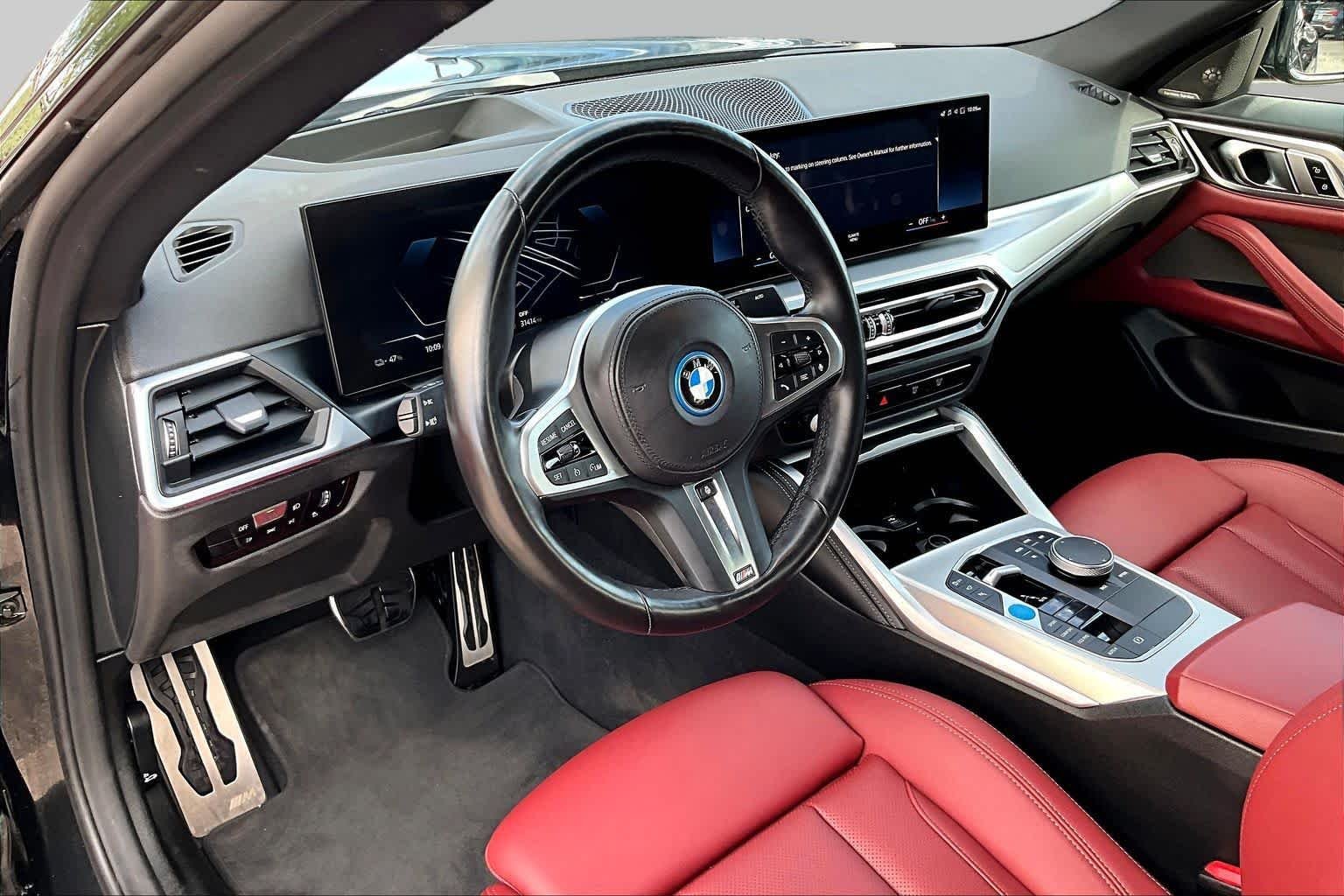 Used 2023 Black Sapphire Metallic BMW eDrive40 image 17