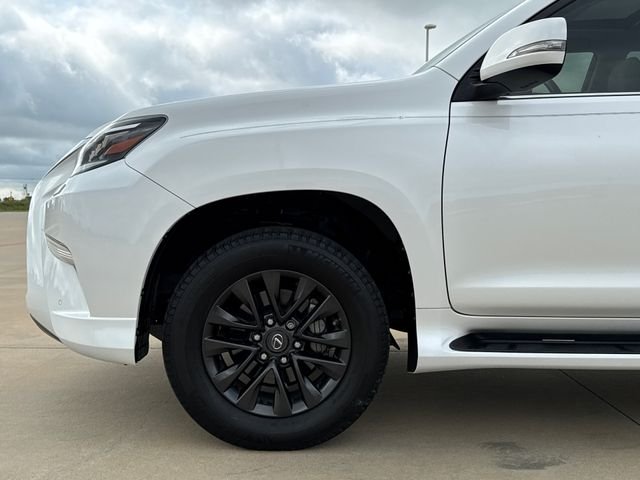Used 2020 White Lexus 460 image 5