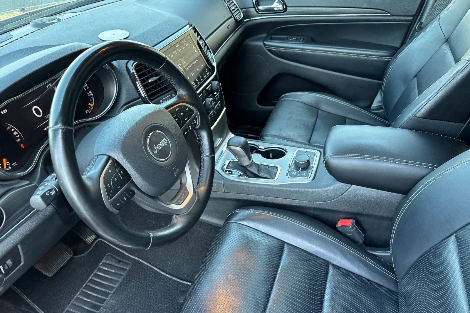 Used 2021 Red Jeep Limited image 15