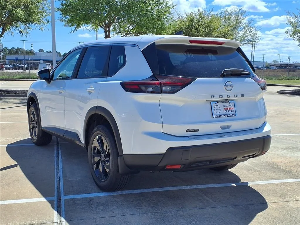 New 2026 Everest White Pearl TriCoat Nissan SV image 2