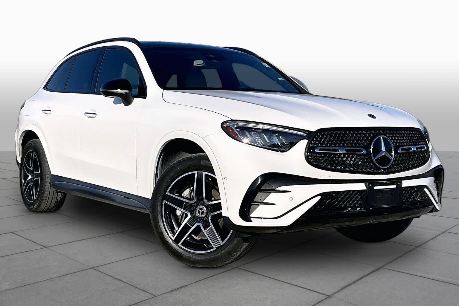 Used 2023 Polar White Mercedes-Benz GLC 300 image 3
