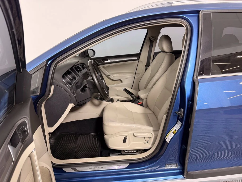 Used 2017 Volkswagen Golf Alltrack Alltrack S with VIN 3VWM17AU3HM529571 for sale in Durango, CO