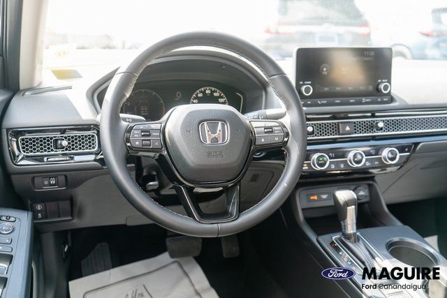 Used 2022  Honda EX image 14