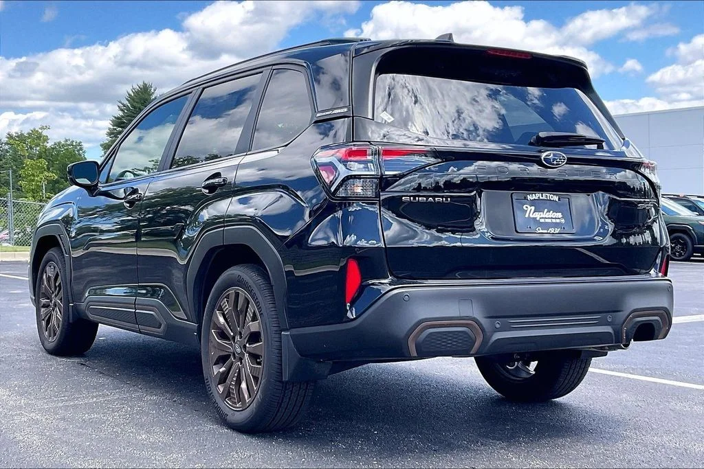 2025 Subaru Forester Sport - Photo 10