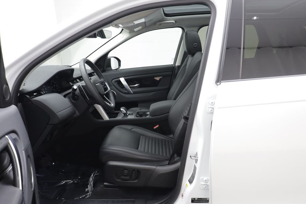 Certified Used 2025 White Land Rover S image 5