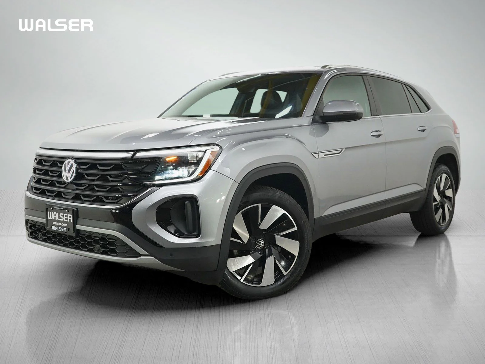 2024 Volkswagen Atlas Cross Sport 2.0T SE w/Tech 4MOTION's photo