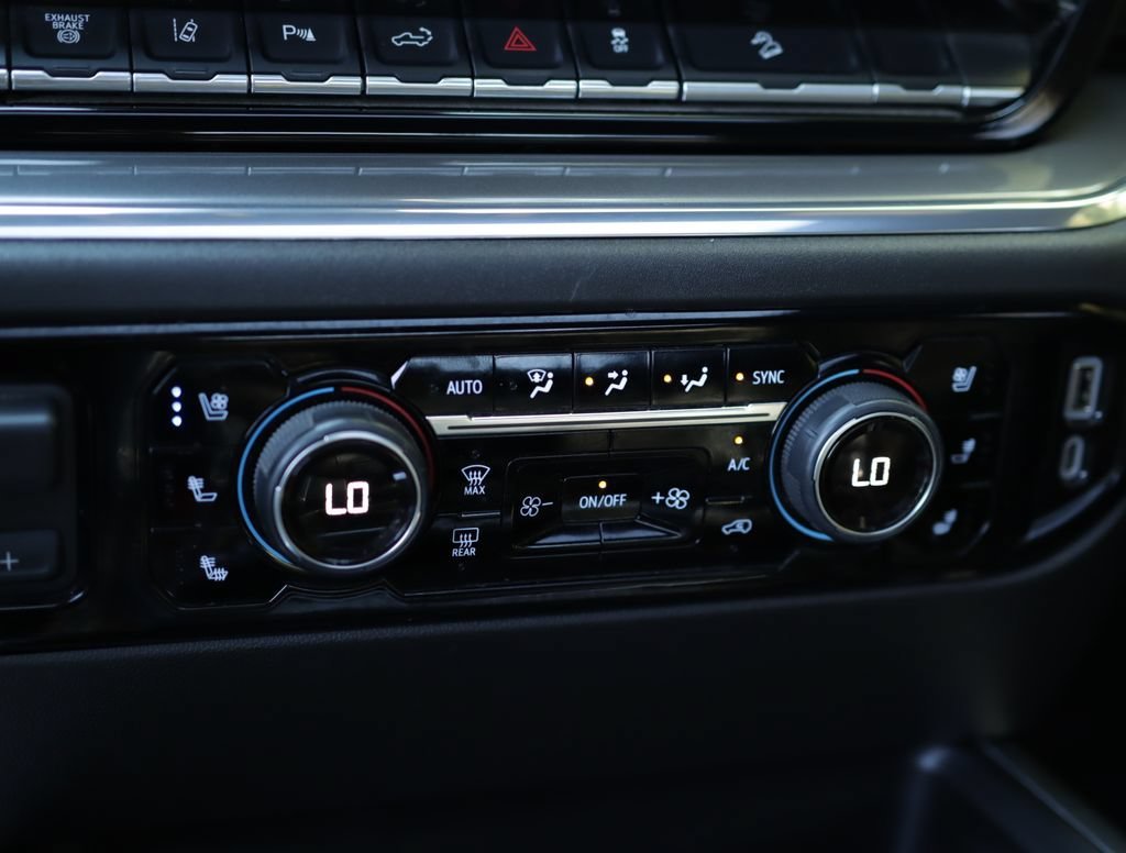 Used 2024 Sterling Gray Metallic Chevrolet High Country image 19