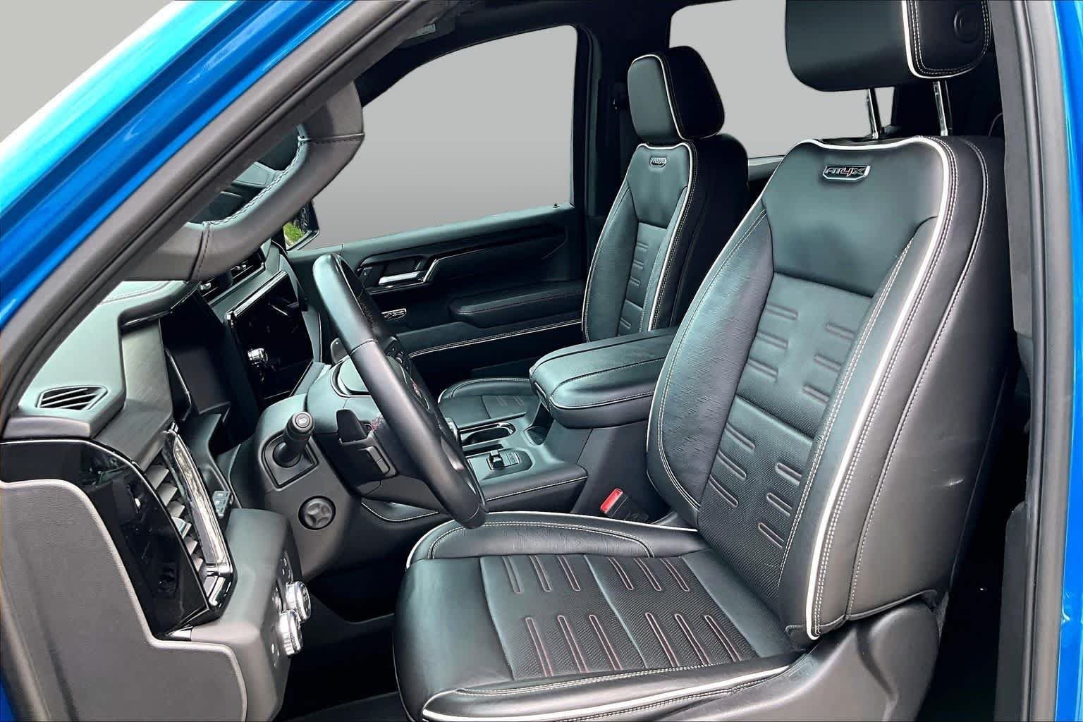 Used 2023 Dynamic Blue Metallic GMC AT4X image 8