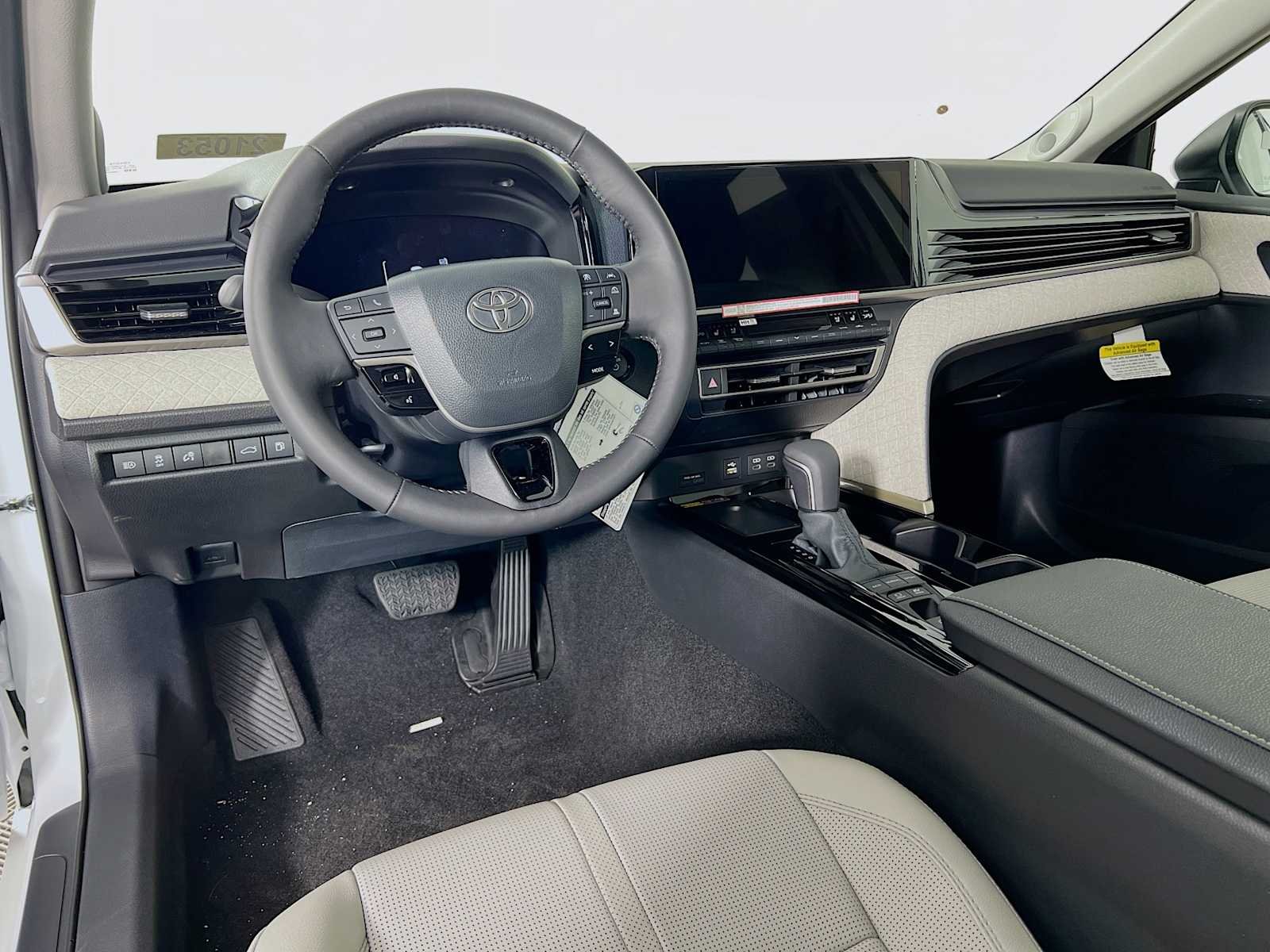 2026 Toyota Camry — photo 7