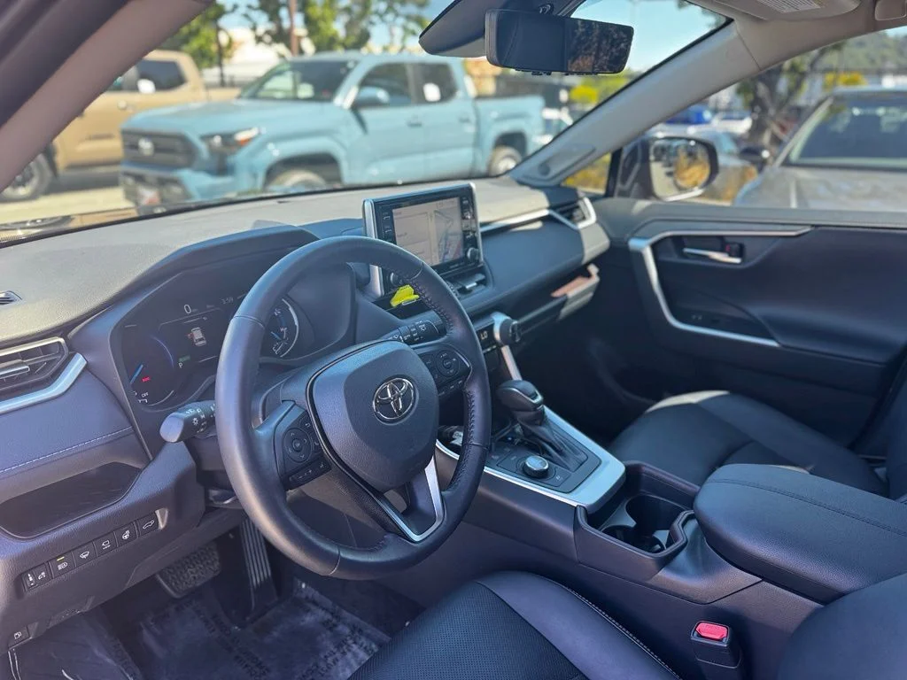 Used 2021 Gray Toyota Limited image 4
