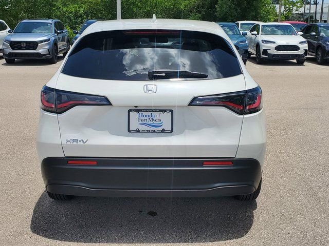 New 2027 Platinum White Pearl Honda LX image 4