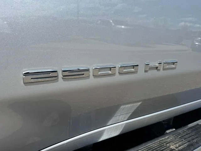 Used 2021 QUICKSILVER METALLIC GMC SLE image 21