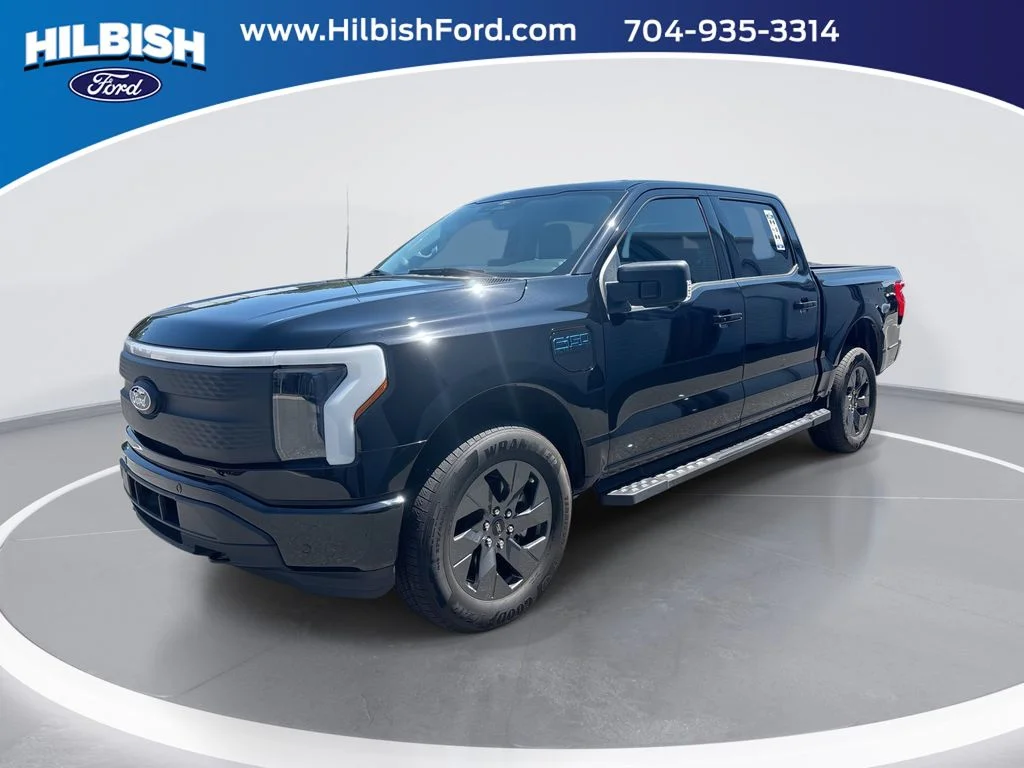Used 2025 Black Ford Flash image 1