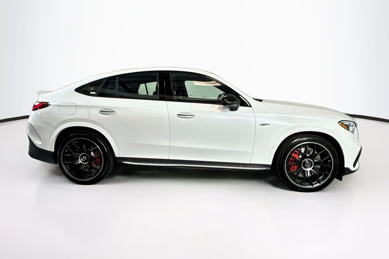 New 2027 MANUFAKTUR Moonlight White Metallic Mercedes-Benz AMG® GLC 53 image 4