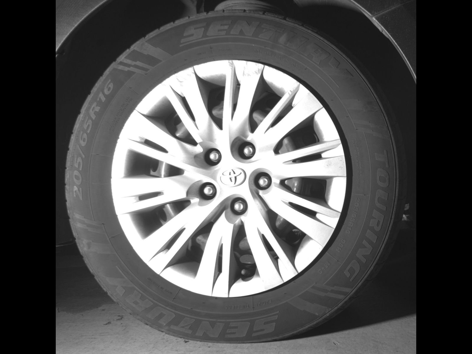 Used 2012 Magnetic Gray Metallic Toyota L image 9