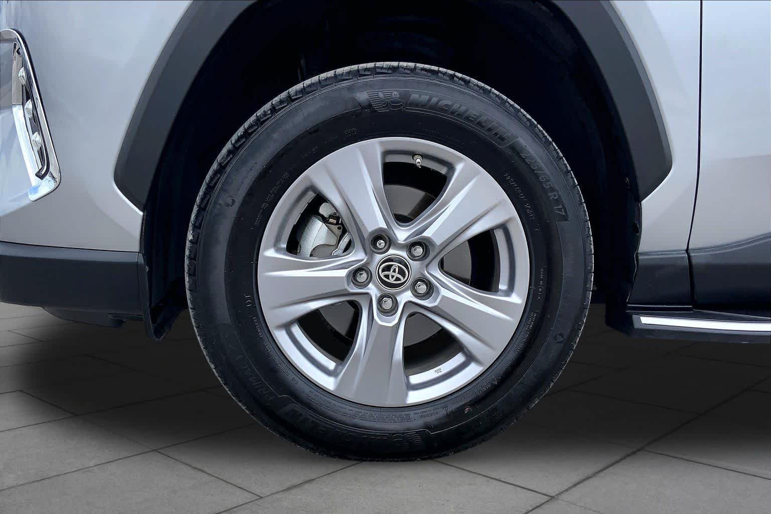 Used 2025 Silver Sky Metallic Toyota LE image 11