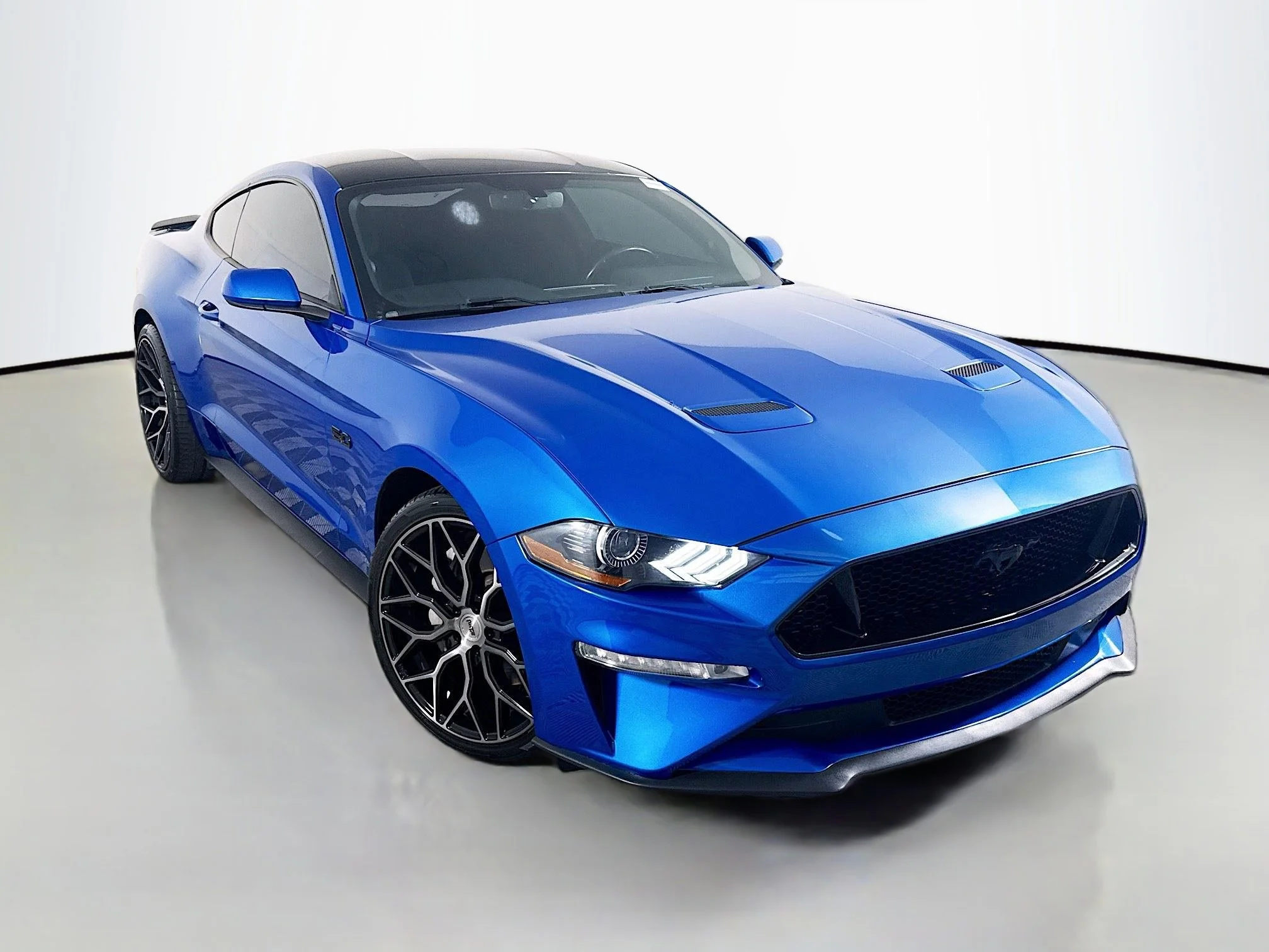 2019 Ford Mustang GT Coupe's photo