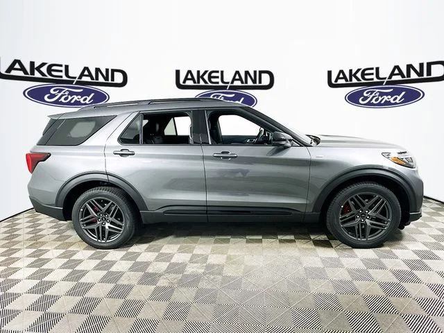 New 2026 Ford Explorer ST-Line
