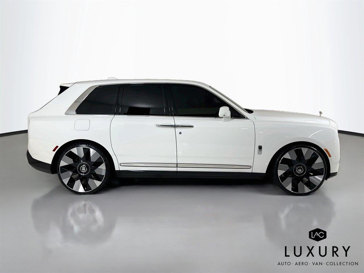 Used 2025 English White Rolls-Royce 26
