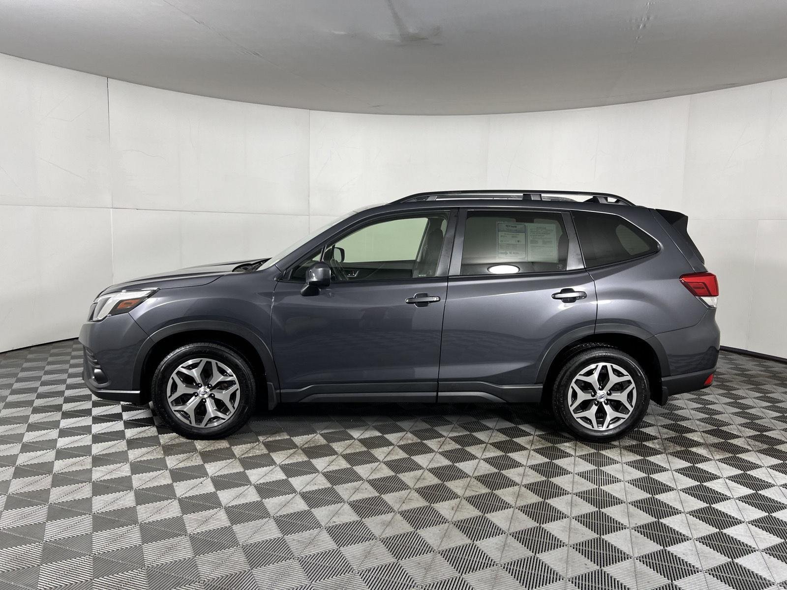 Used 2024 Magnetite Gray Metallic Subaru Premium image 18