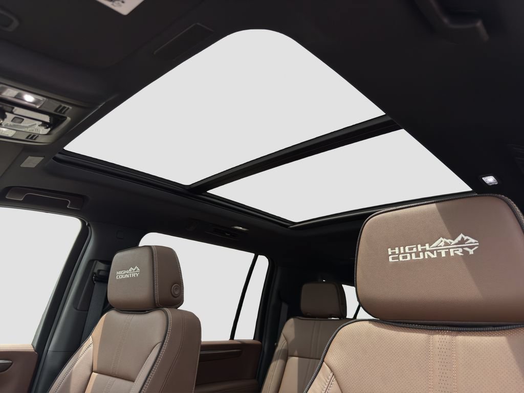 2026 Chevrolet Suburban High Country - Photo 22