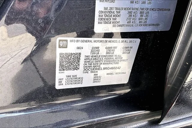 Used 2024 Gray Chevrolet ZR2 image 16