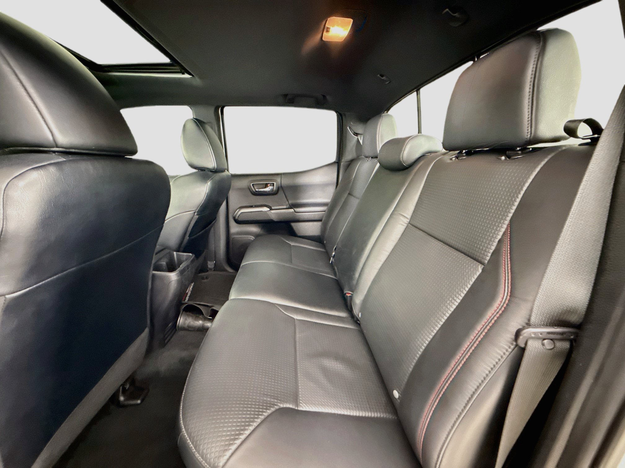 Used 2023  Toyota SR image 26