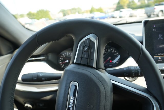 Used 2024 Black Jeep Latitude image 25