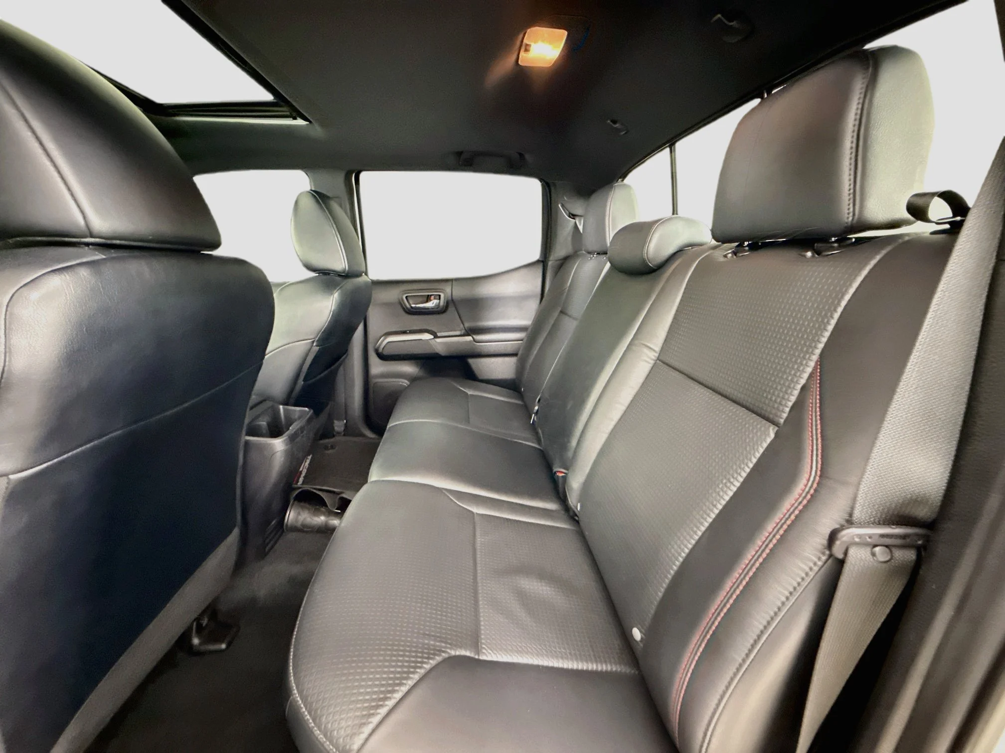 Used 2023  Toyota SR image 26