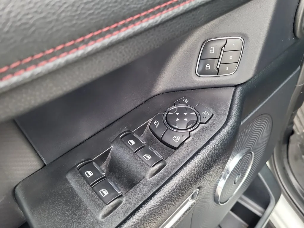Used 2021 White Ford Limited image 24