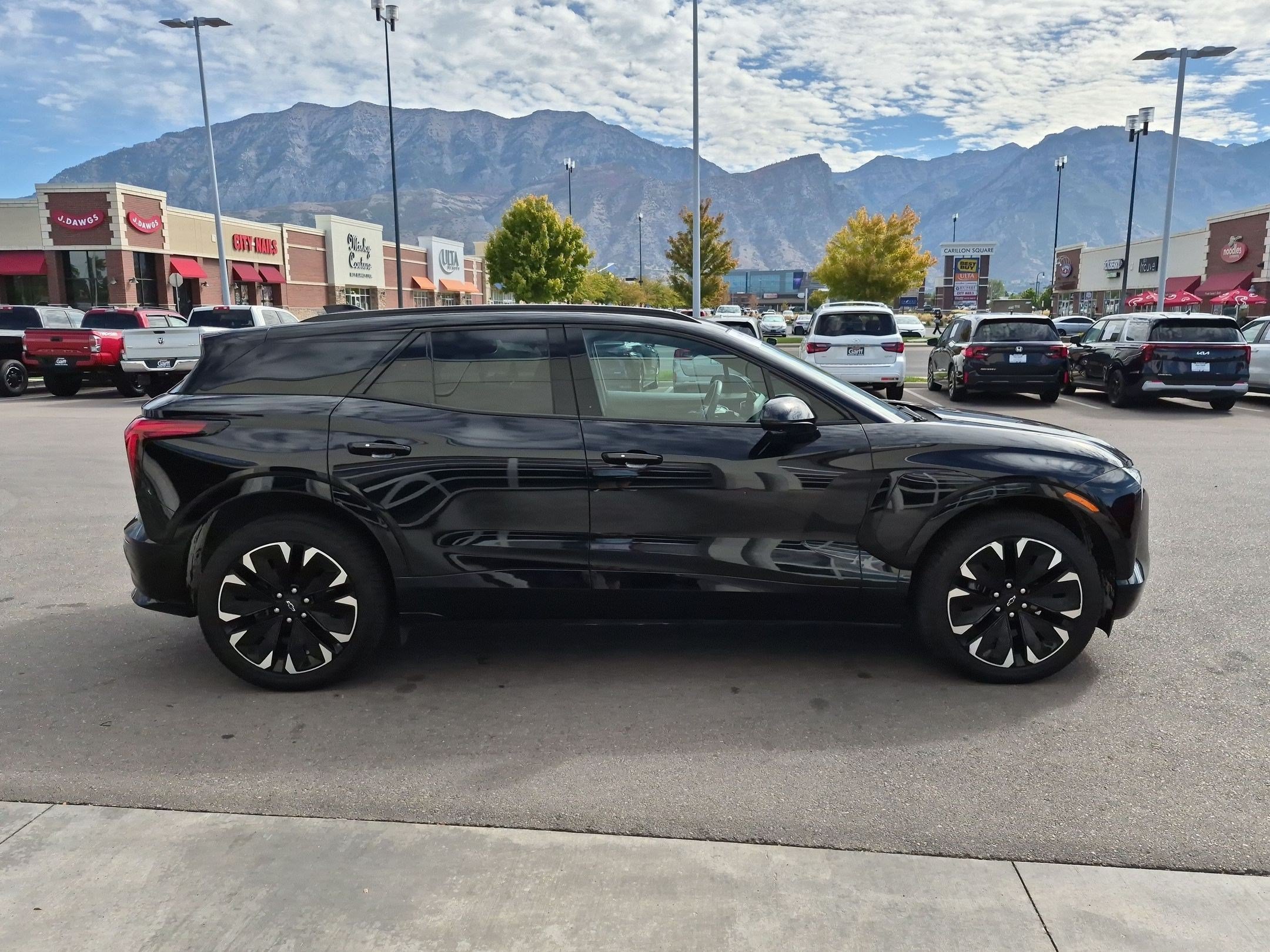 Used 2025 Chevrolet Blazer EV RS with VIN 3GNKDJRJ7SS117821 for sale in Orem, UT