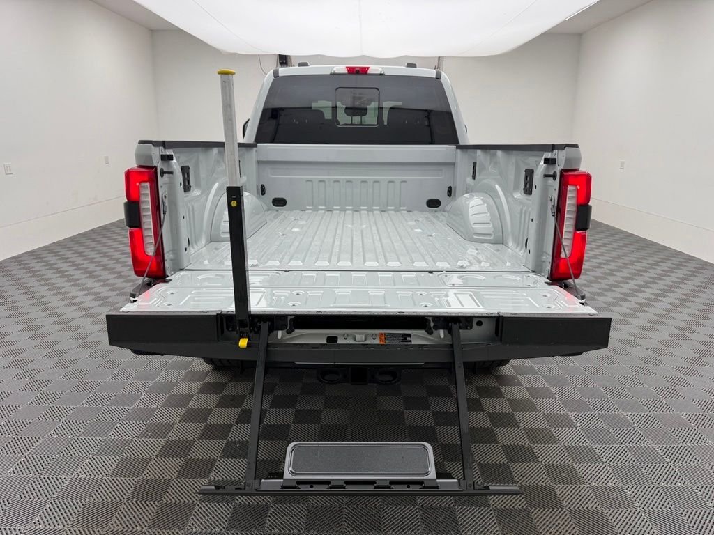New 2026 White Ford XLT image 11