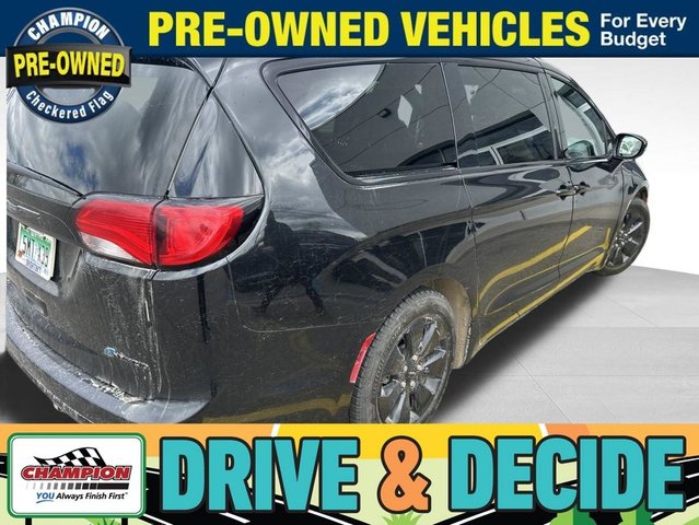 2019 Chrysler Pacifica Hybrid Touring L