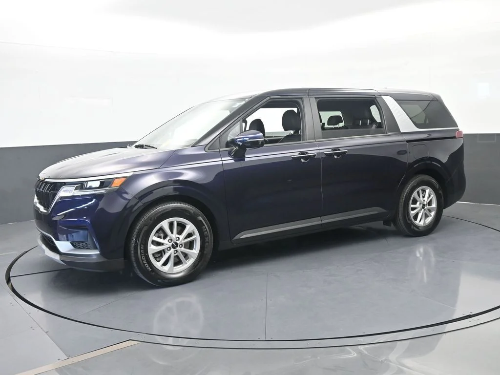 Used 2024 Deep Chroma Blue Kia LX image 1