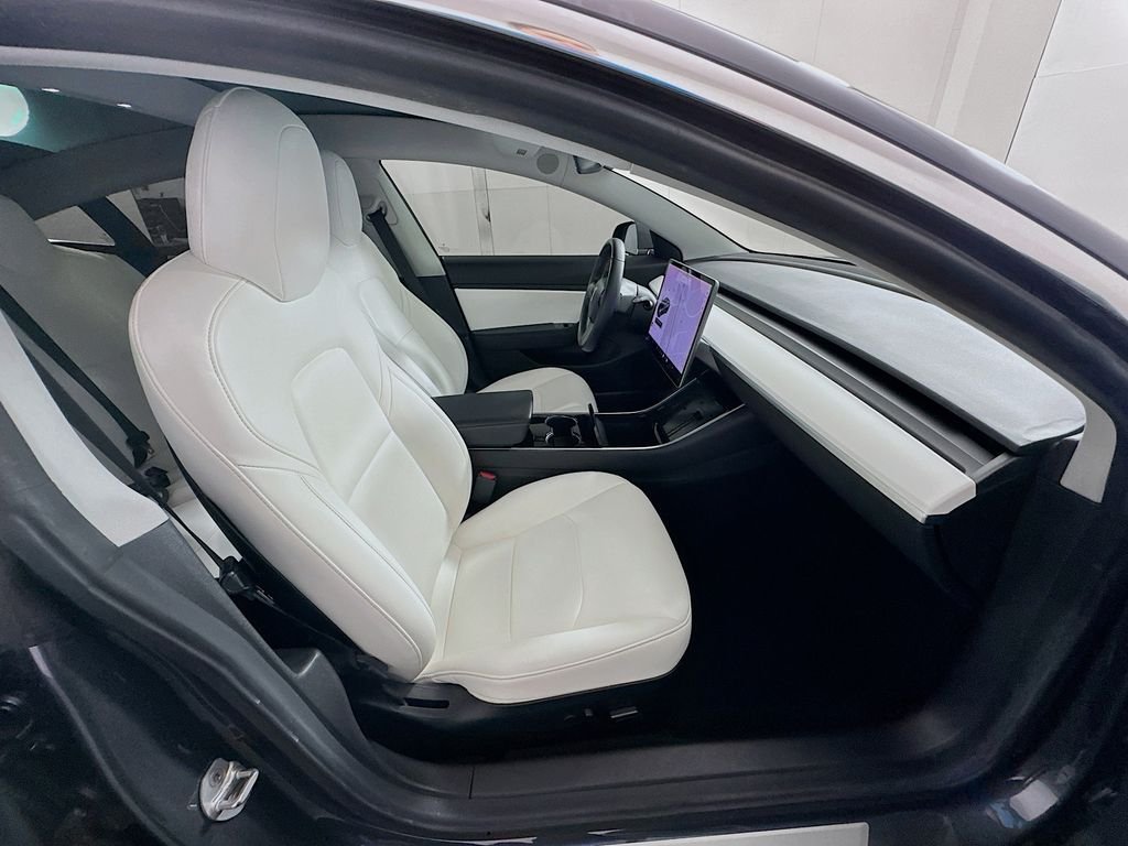 Used 2019 Silver Tesla Long Range image 28
