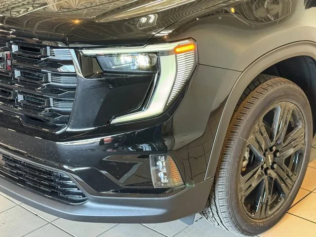 2026 GMC Acadia Elevation - Photo 13
