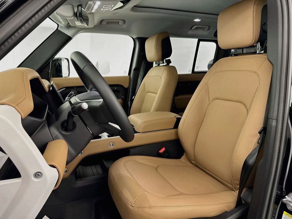 New 2026 Santorini Black Land Rover S image 21