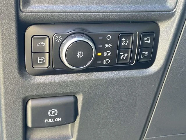 New 2025 Agate Black Metallic Ford XLT image 25