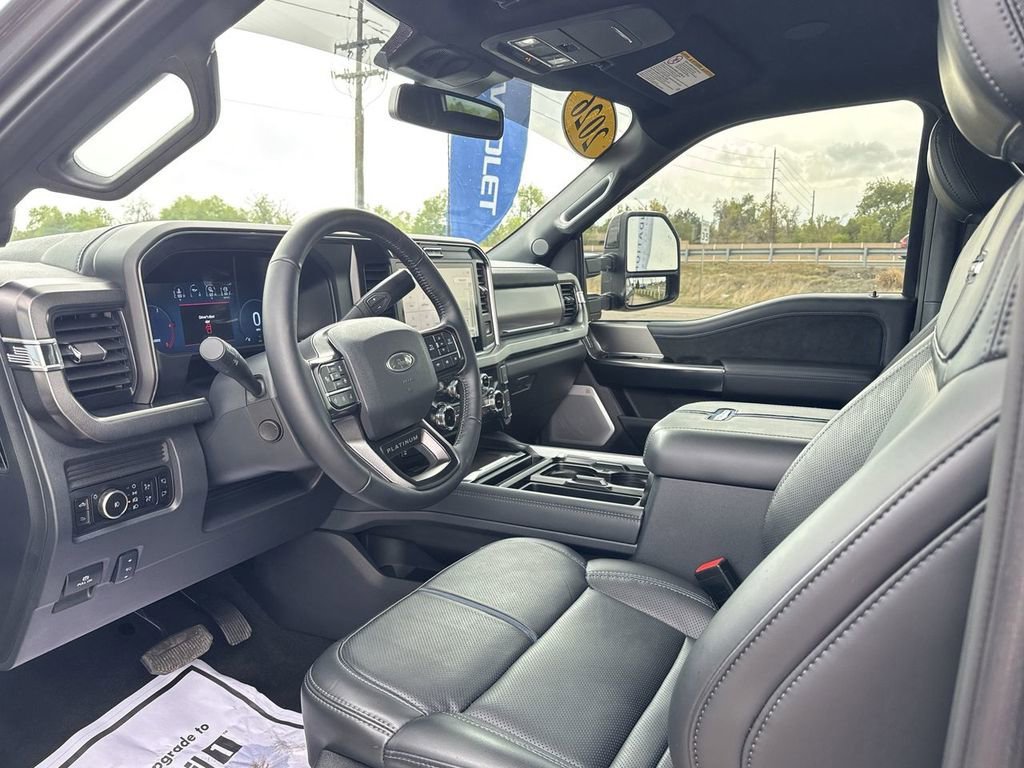 Used 2026  Ford XL image 13