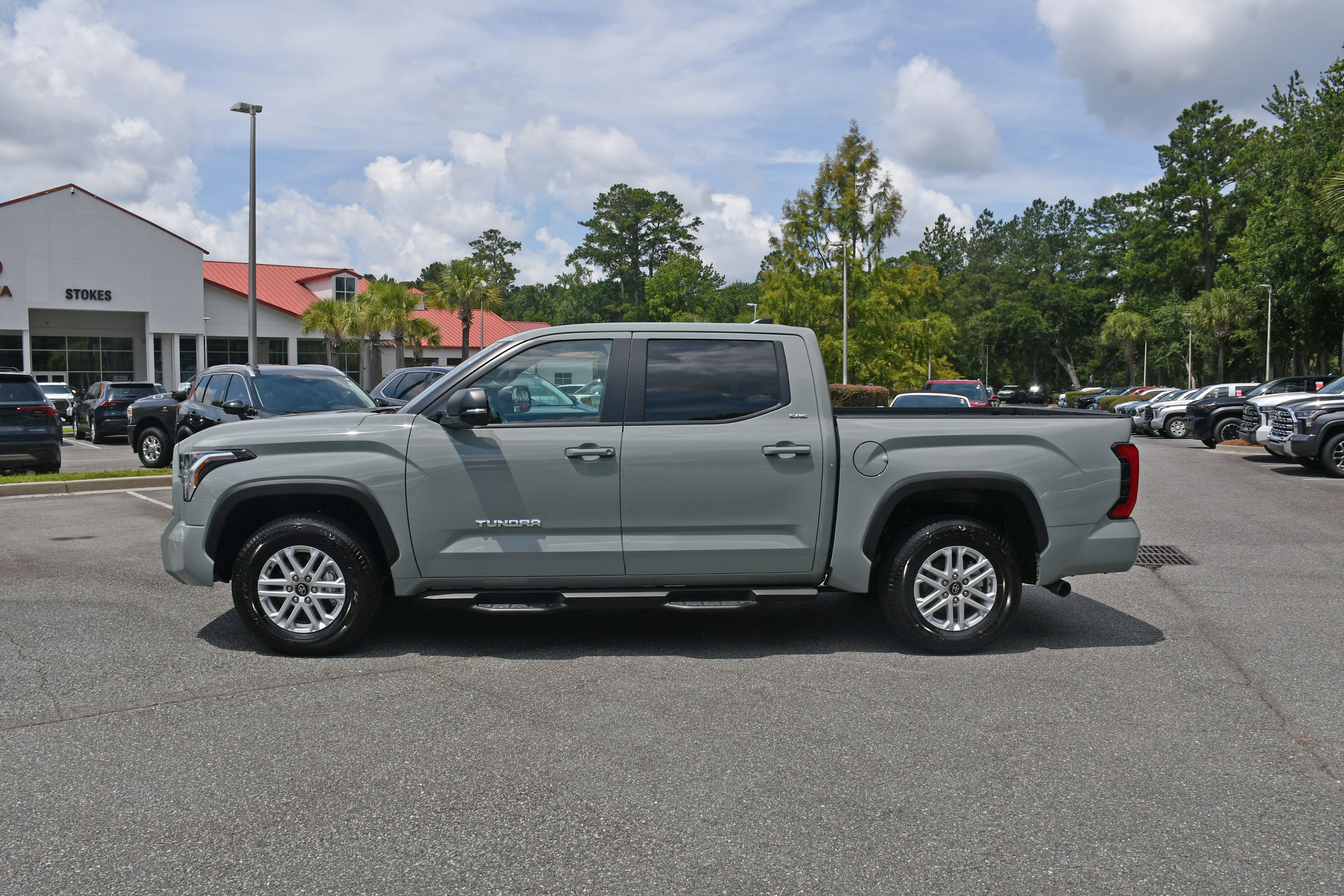 Used 2026  Toyota SR5 image 2