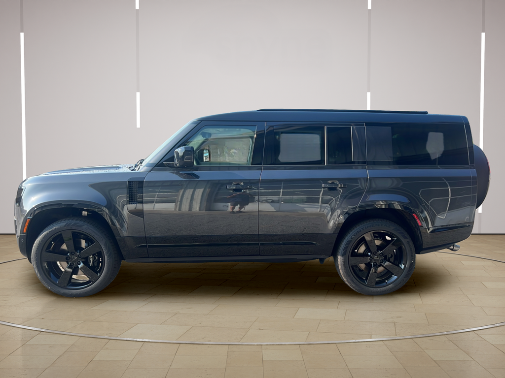 New 2026 Gray Land Rover V8 image 2