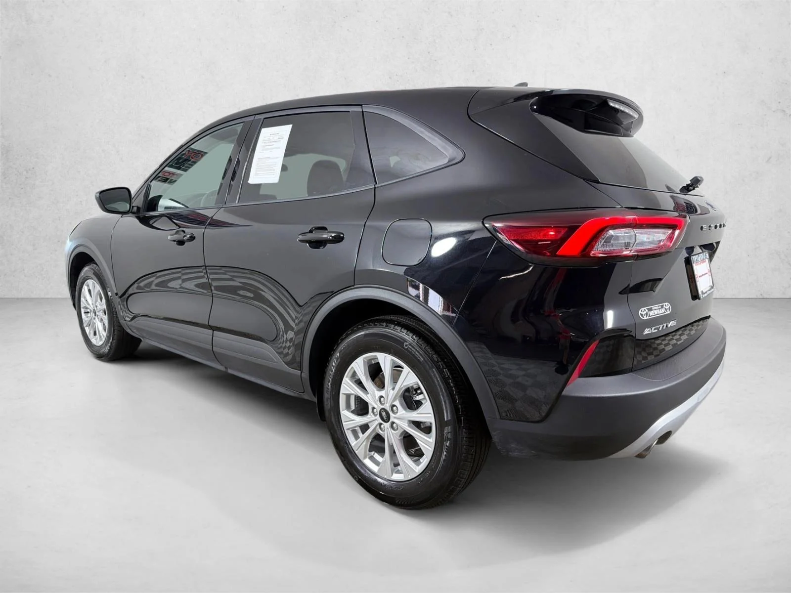 Used 2025 White Ford Active image 5
