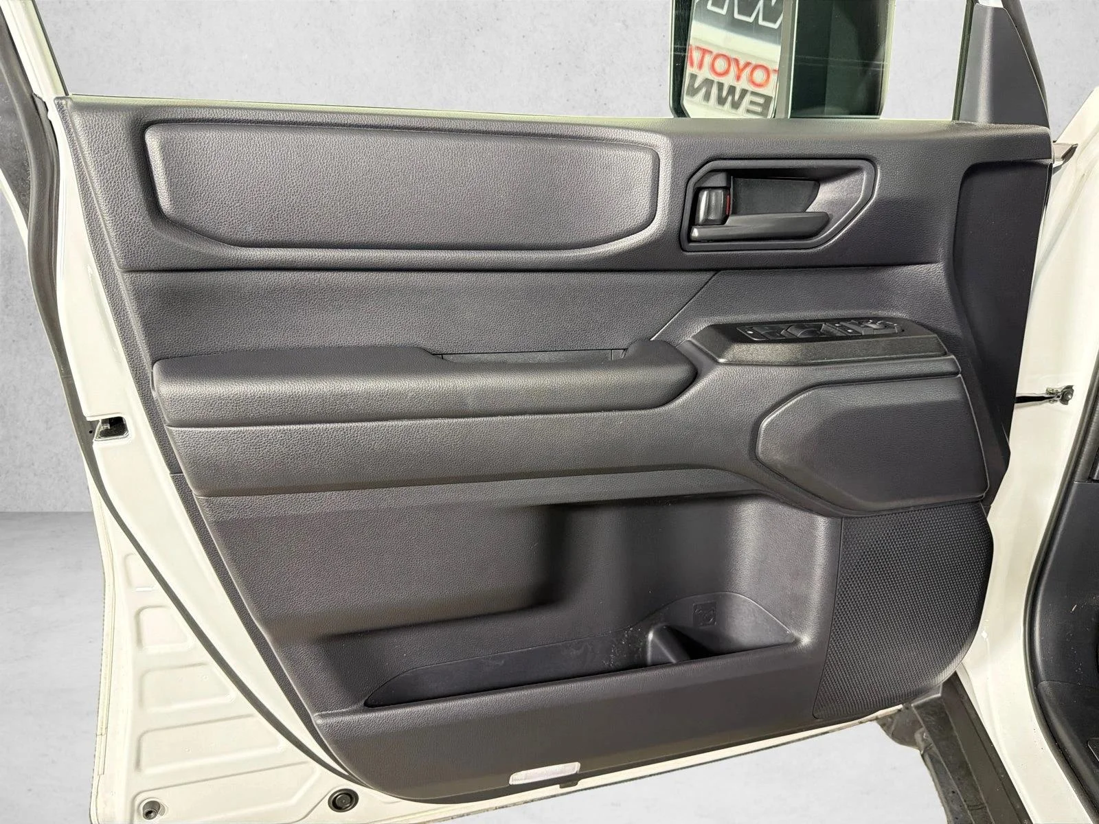 Used 2025 White Toyota 1958 image 10
