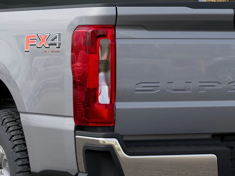 New 2027 Iconic Silver Metallic Ford F-250® XLT image 44