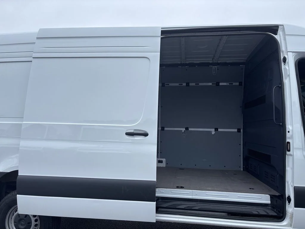 Used 2024 Arctic White Mercedes-Benz Cargo 170 WB image 16